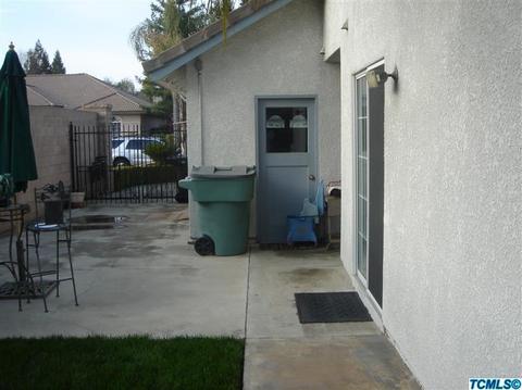 325 E Oak View Ave, Visalia, CA 93277 photo 24