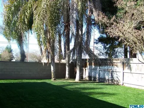 1915 Evergreen Ct, Visalia, CA 93292 photo 3