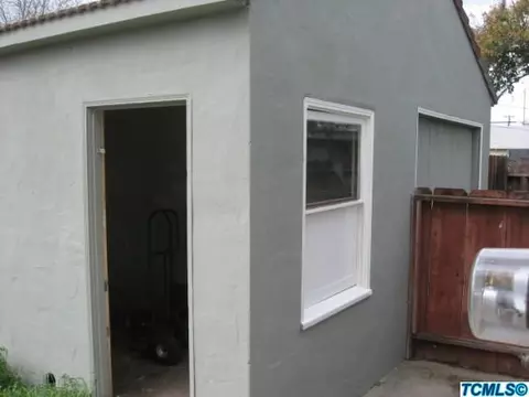 717 Elm St, Hanford, CA 93230 photo 20