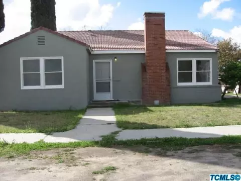 717 Elm St, Hanford, CA 93230 photo 2