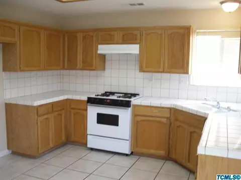 3612 E School Ct, Visalia, CA 93292 photo 9