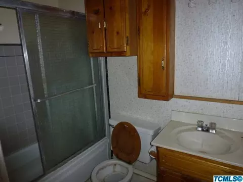 941 E Academy Ave, Tulare, CA 93274 photo 15