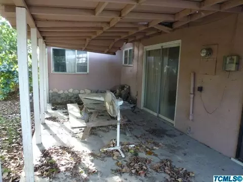 941 E Academy Ave, Tulare, CA 93274 photo 18