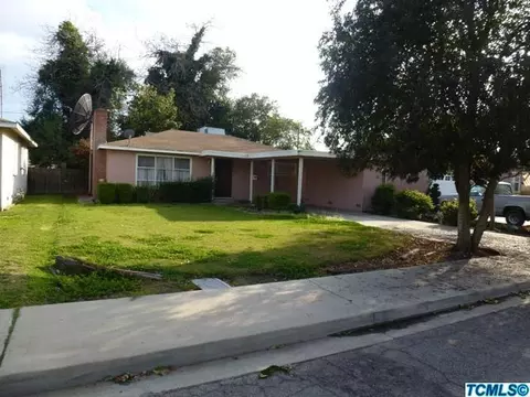 941 E Academy Ave, Tulare, CA 93274 photo 1