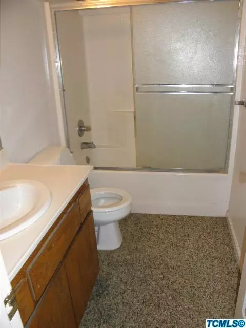 1482 Mary Ct, Exeter, CA 93221 photo 3