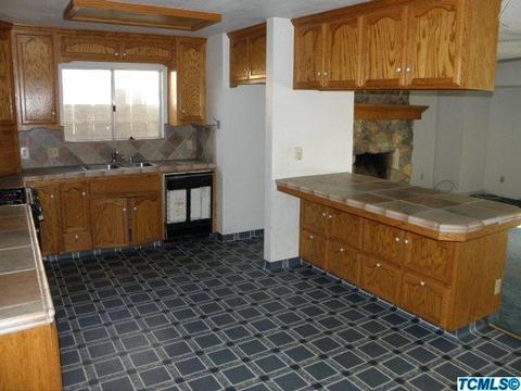 1351 Fig St, Selma, CA 93662 photo 3