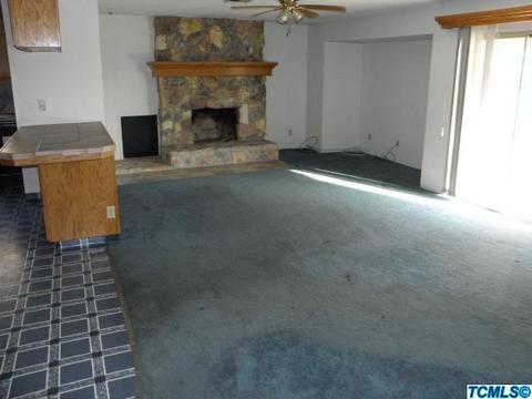 1351 Fig St, Selma, CA 93662 photo 5
