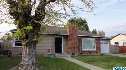 3132 E Westcott Ave, Visalia, CA 93292 photo 3
