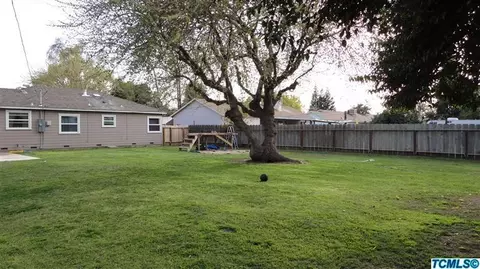 3132 E Westcott Ave, Visalia, CA 93292 photo 17