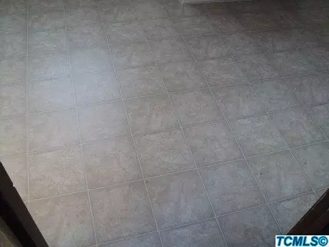 602 E Sequoia Ave, Visalia, CA 93292 photo 8