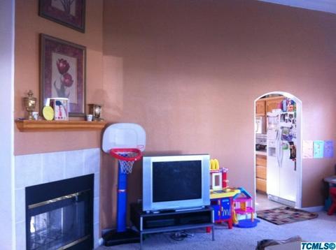 573 Puffin Ln, Lemoore, CA 93245 photo 8
