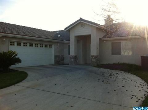 573 Puffin Ln, Lemoore, CA 93245 photo 4
