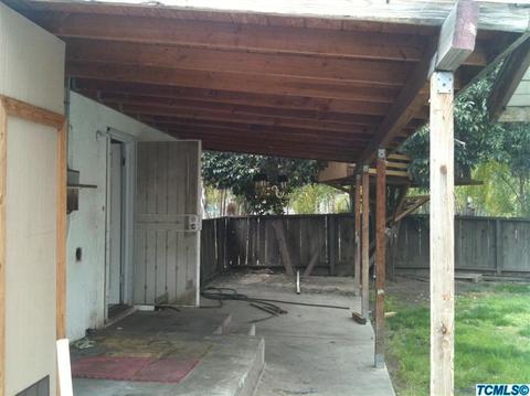 950 E Houston Ave, Visalia, CA 93292 photo 3
