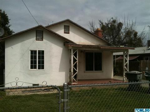 950 E Houston Ave, Visalia, CA 93292 photo 2