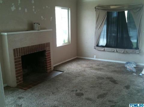 950 E Houston Ave, Visalia, CA 93292 photo 4