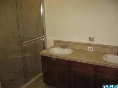 547 Glaze Ave, Exeter, CA 93221 photo 5