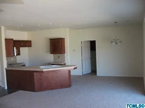 547 Glaze Ave, Exeter, CA 93221 photo 4