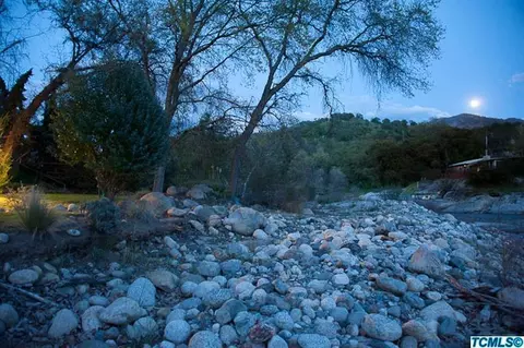 43220 Kaweah River Dr, Three Rivers, CA 93271 photo 12
