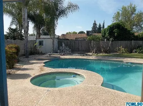 111 E Beech Ave, Visalia, CA 93277 photo 8