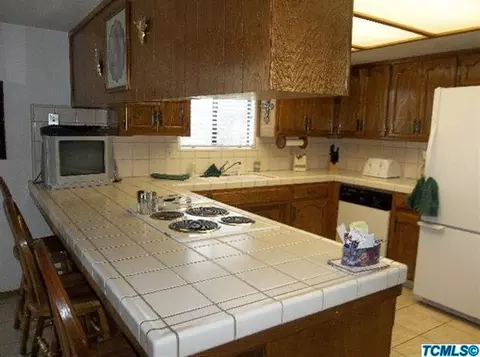 111 E Beech Ave, Visalia, CA 93277 photo 5