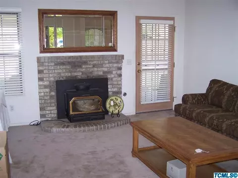 607 Hannah Ave, Exeter, CA 93221 photo 3