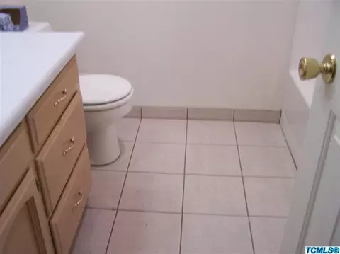 607 Hannah Ave, Exeter, CA 93221 photo 2