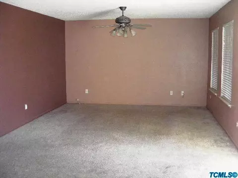 1156 E Parade, Earlimart, CA 93219 photo 3