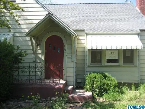 60 B St, Lemoore, CA 93245 photo 3