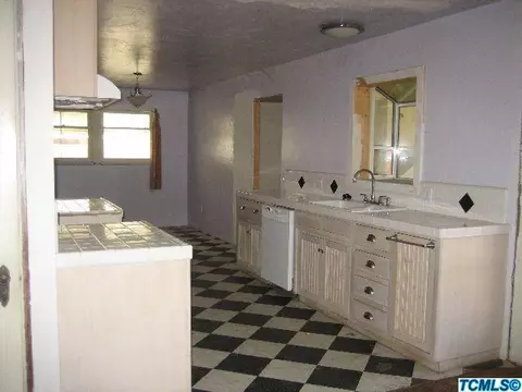 60 B St, Lemoore, CA 93245 photo 8