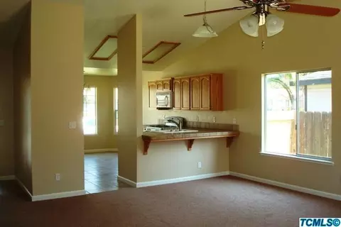 1909 E Roosevelt Ct, Visalia, CA 93292 photo 3