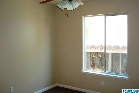 1909 E Roosevelt Ct, Visalia, CA 93292 photo 14