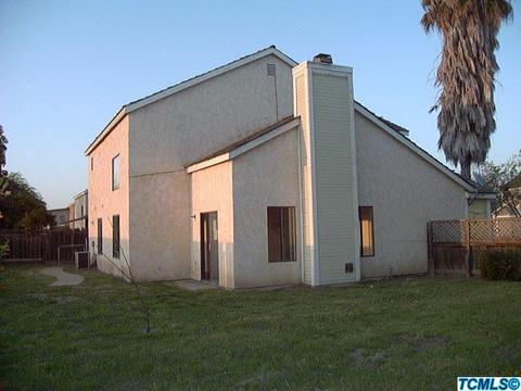 641 Alpha St, Tulare, CA 93274 photo 3
