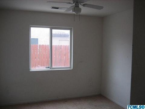 1416 Monarch Dr, Lemoore, CA 93245 photo 8