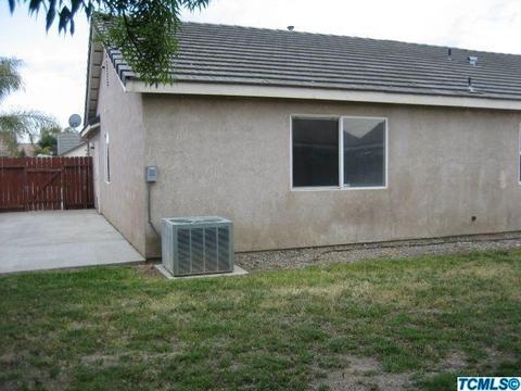 1416 Monarch Dr, Lemoore, CA 93245 photo 13