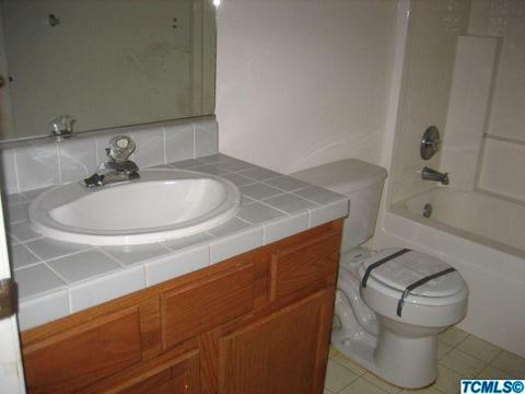1416 Monarch Dr, Lemoore, CA 93245 photo 10
