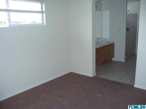 4110 E Meadow Ave, Visalia, CA 93292 photo 7