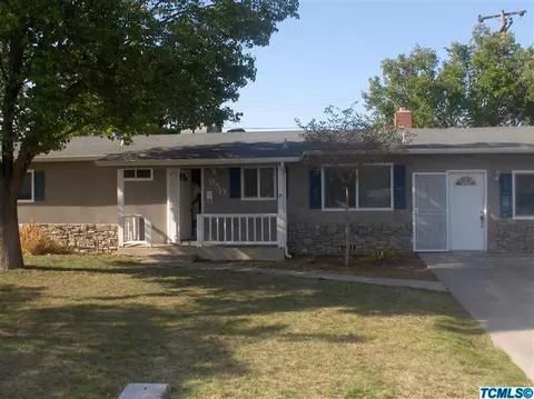 950 Cypress Ln, Lemoore, CA 93245 photo 2