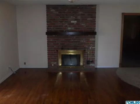 950 Cypress Ln, Lemoore, CA 93245 photo 8