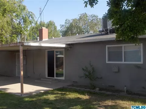 950 Cypress Ln, Lemoore, CA 93245 photo 5