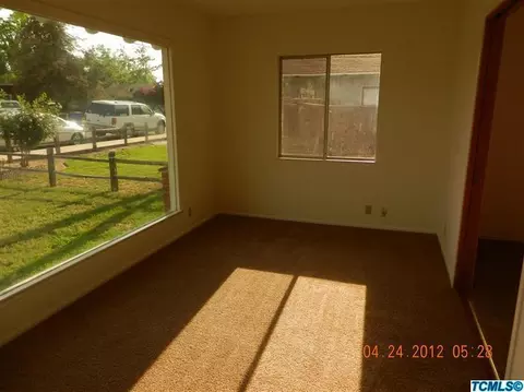 232 Oleander Ave, Lemoore, CA 93245 photo 9