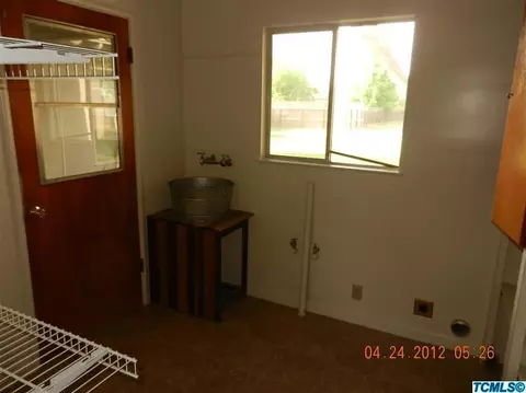 232 Oleander Ave, Lemoore, CA 93245 photo 7