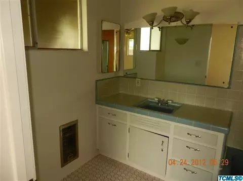 232 Oleander Ave, Lemoore, CA 93245 photo 13