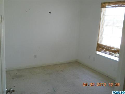 1667 Orange Cir, Lemoore, CA 93245 photo 5