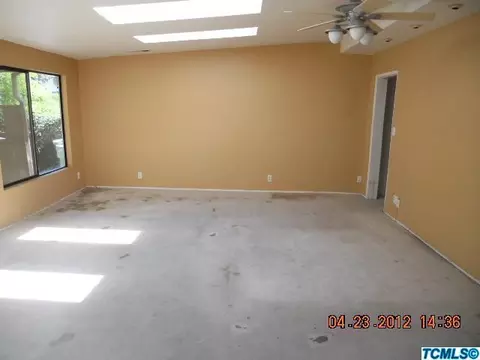 1228 S Mountain St, Visalia, CA 93277 photo 13