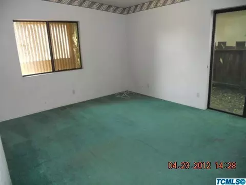 1228 S Mountain St, Visalia, CA 93277 photo 10