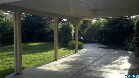 2245 E Chestnut Ct, Visalia, CA 93292 photo 16