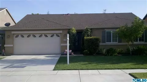 2245 E Chestnut Ct, Visalia, CA 93292 photo 1