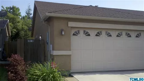 2245 E Chestnut Ct, Visalia, CA 93292 photo 5