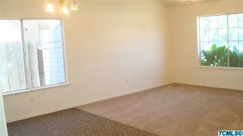 4325 E Feemster Ave, Visalia, CA 93292 photo 2