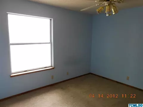 200 Devon Dr, Lemoore, CA 93245 photo 9